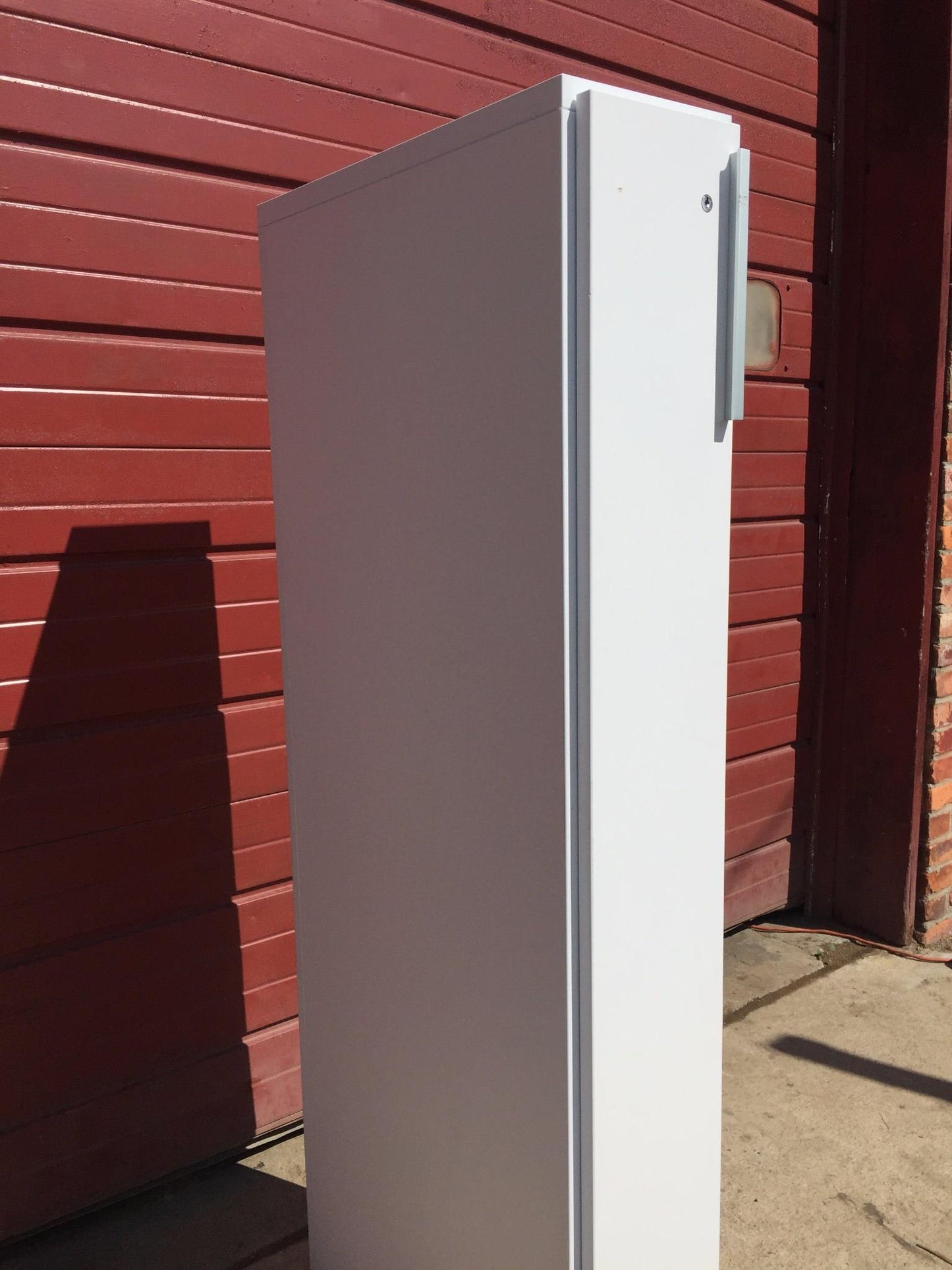 KNOLL OFFICE FURNITURE WHITE LAMINATE STORAGE LOCKER CLOSET TOWER FREE SHIP