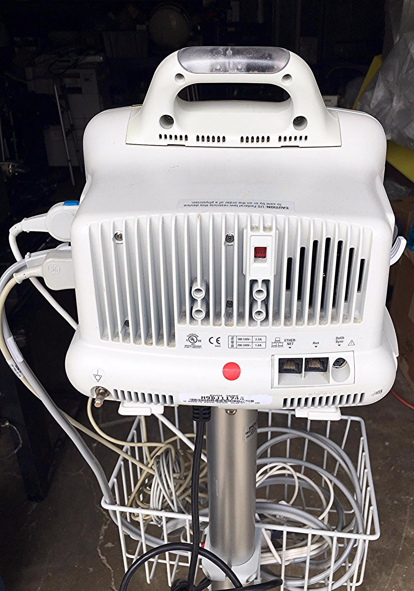 GE DASH 3000 Vital Signs Monitor & STAND LEADS CUFF OXIMETER PRINTER WATCHVIDEO