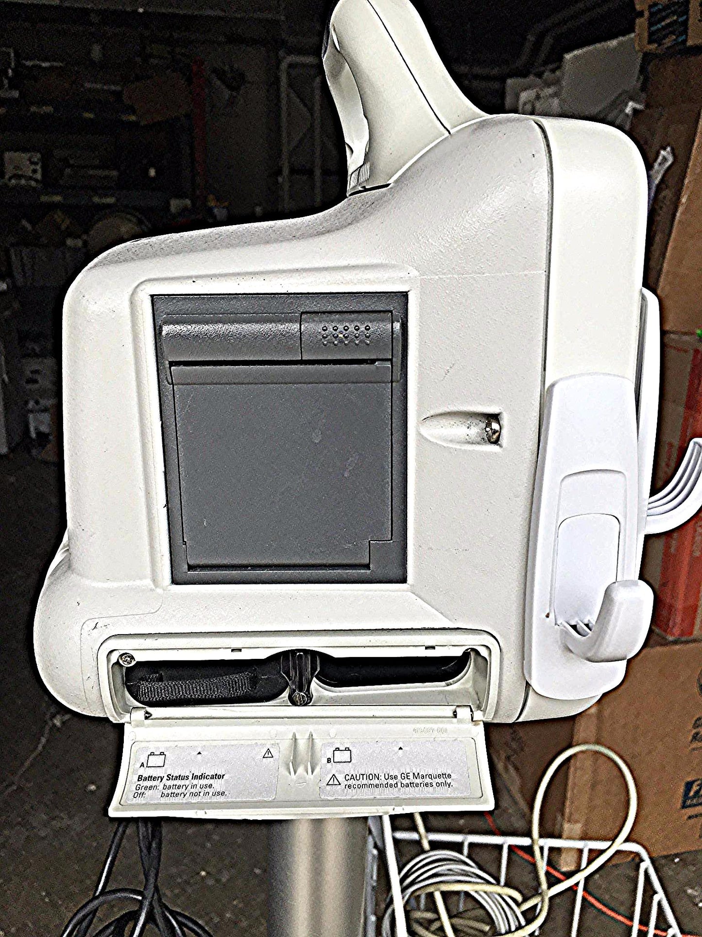 GE DASH 3000 Vital Signs Monitor & STAND LEADS CUFF OXIMETER PRINTER WATCHVIDEO