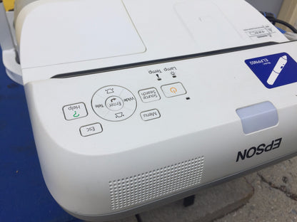 EPSON BRIGHTLINK 455WI Interactive LCD Projector 2500 lumens w COPERNICUS MOUNT