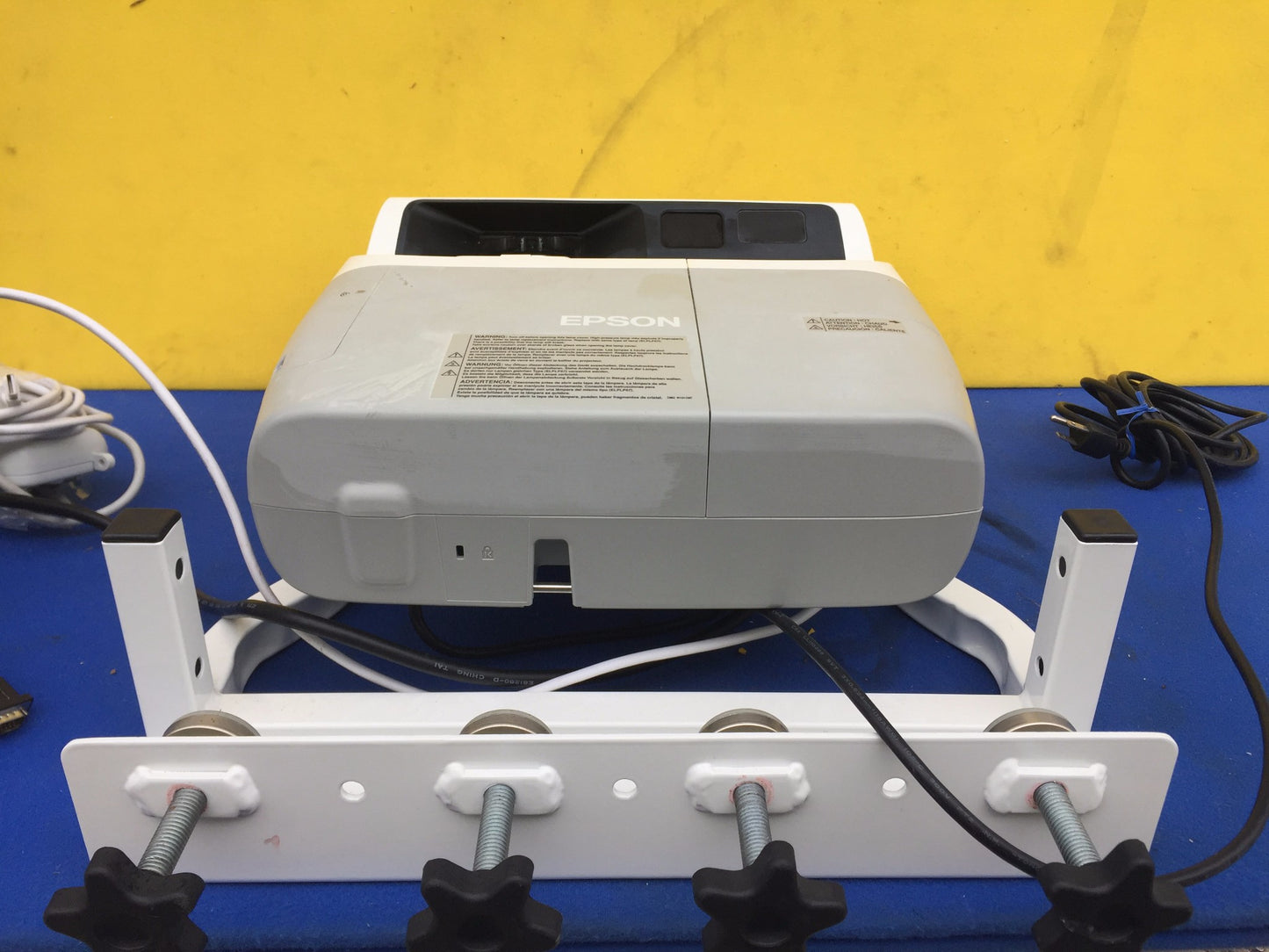 EPSON BRIGHTLINK 455WI Interactive LCD Projector 2500 lumens w COPERNICUS MOUNT