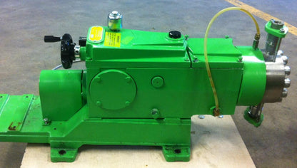 Lot 3 PULSA 7440 SERIES PULSAFEEDER DIAPHRAGM METERING PUMP s