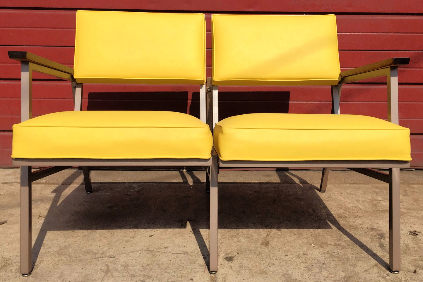 PERFECT RARE VINTAGE Retro 1950's STEELCASE COUCH MID CENTURY WOOD ARM FREE SHIP