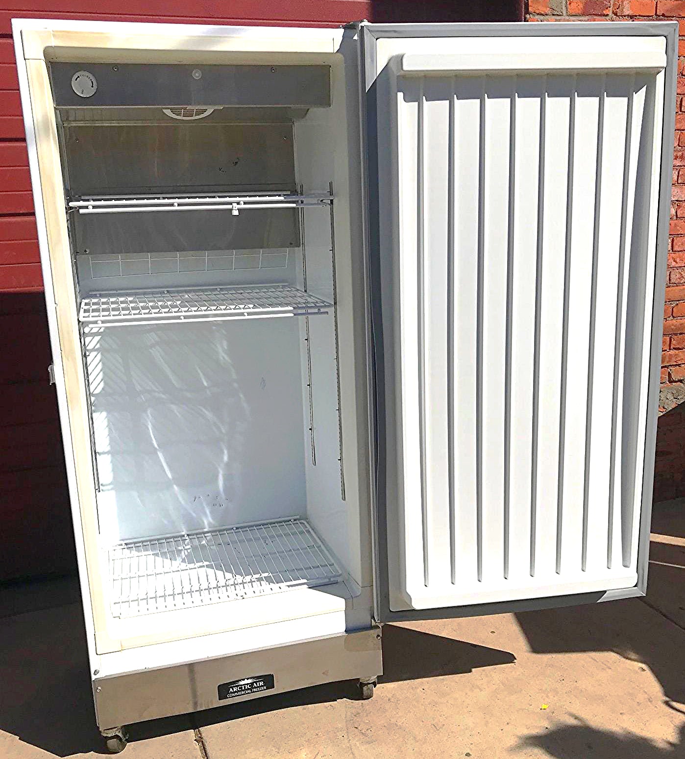 FRIGIDAIRE F22CW11 22'CUBIC FEET COMMERCIAL LAB FREEZER TESTED PERFECT FREESHIP