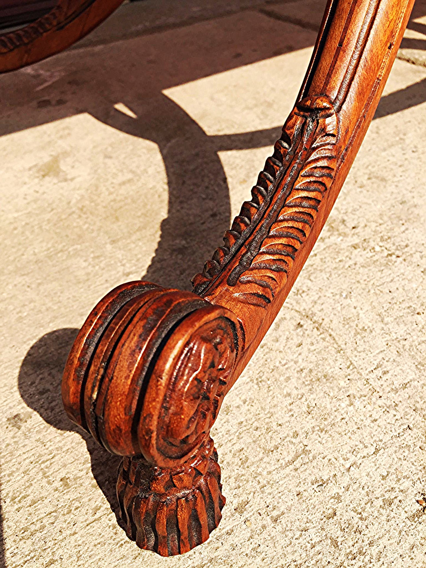 VINTAGE 40s HAND MADE TABLE LEATHER INSERT CARVED OAK CARVING DESIGN  FREESHIP