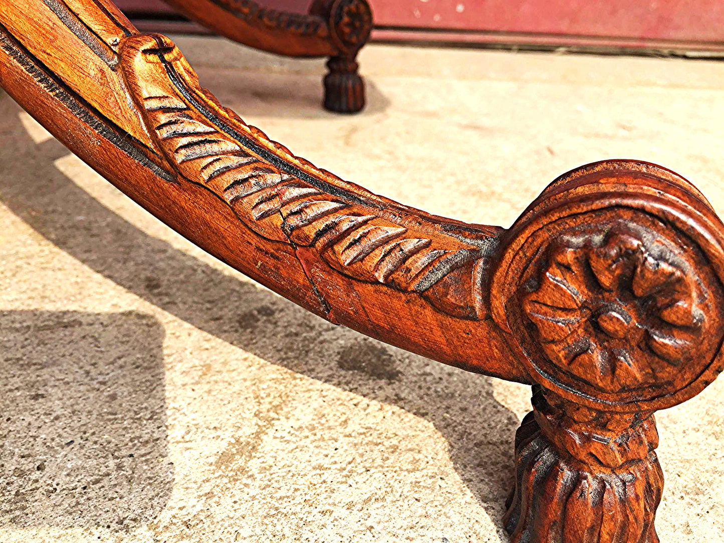 VINTAGE 40s HAND MADE TABLE LEATHER INSERT CARVED OAK CARVING DESIGN  FREESHIP