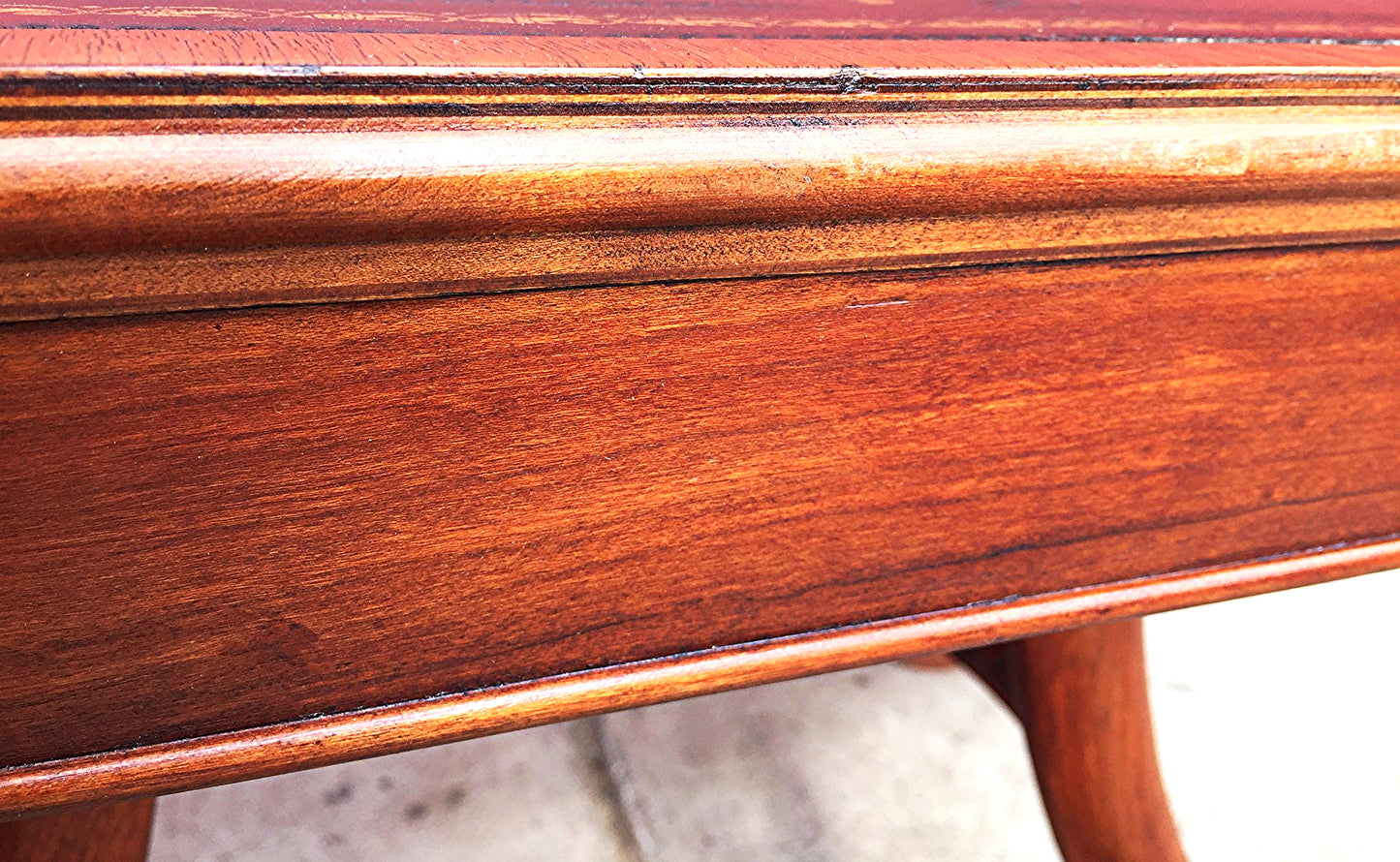 VINTAGE 40s HAND MADE TABLE LEATHER INSERT CARVED OAK CARVING DESIGN  FREESHIP