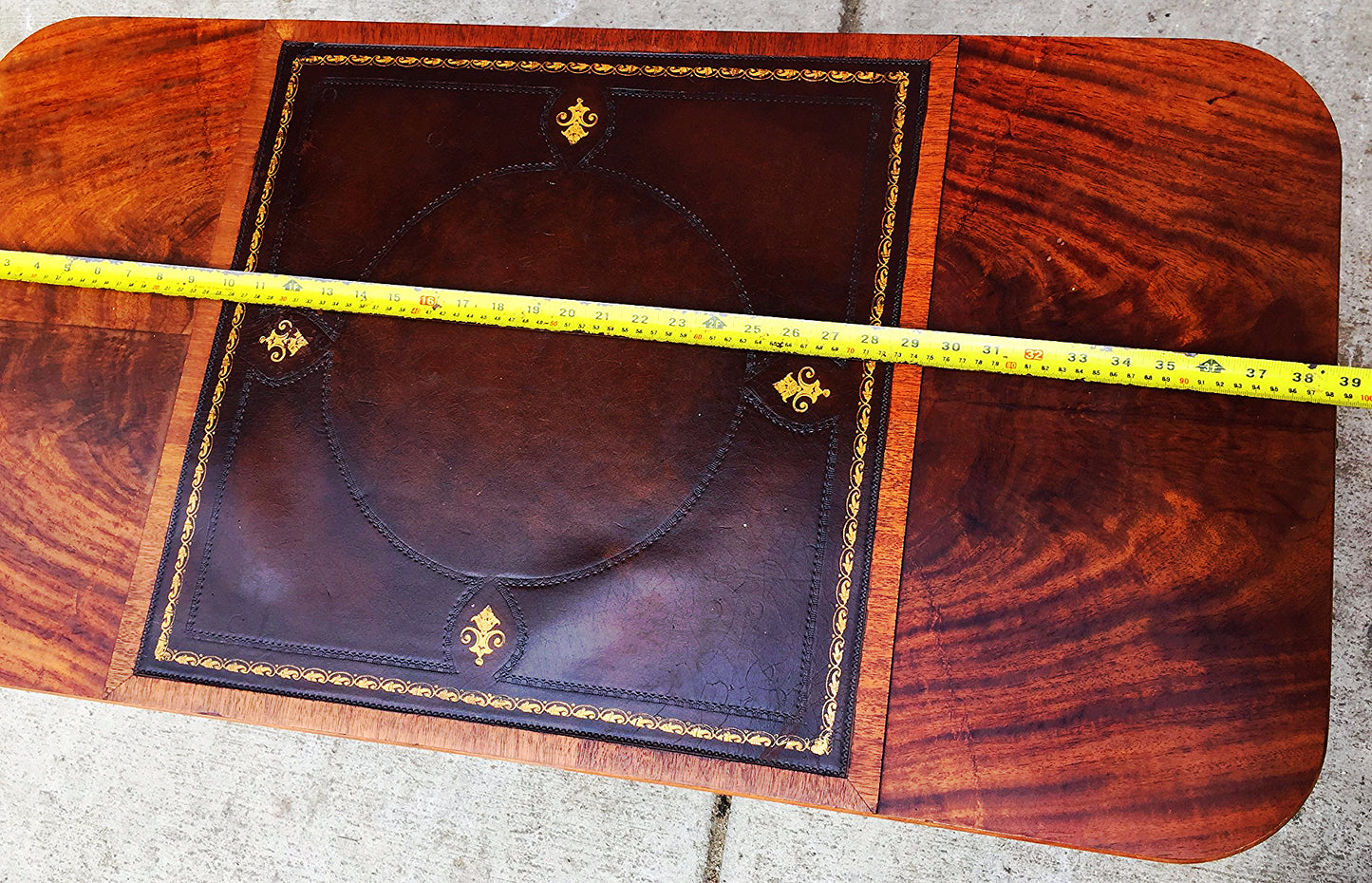 VINTAGE 40s HAND MADE TABLE LEATHER INSERT CARVED OAK CARVING DESIGN  FREESHIP