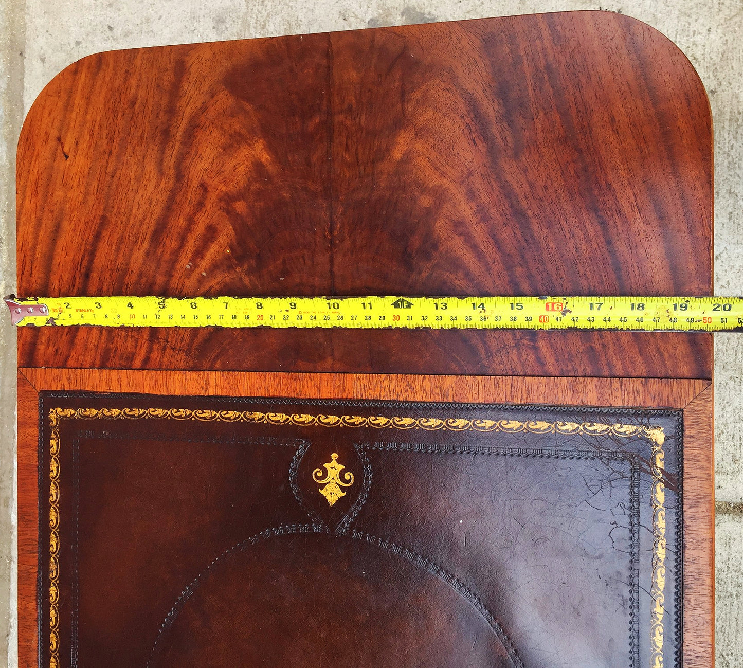 VINTAGE 40s HAND MADE TABLE LEATHER INSERT CARVED OAK CARVING DESIGN  FREESHIP