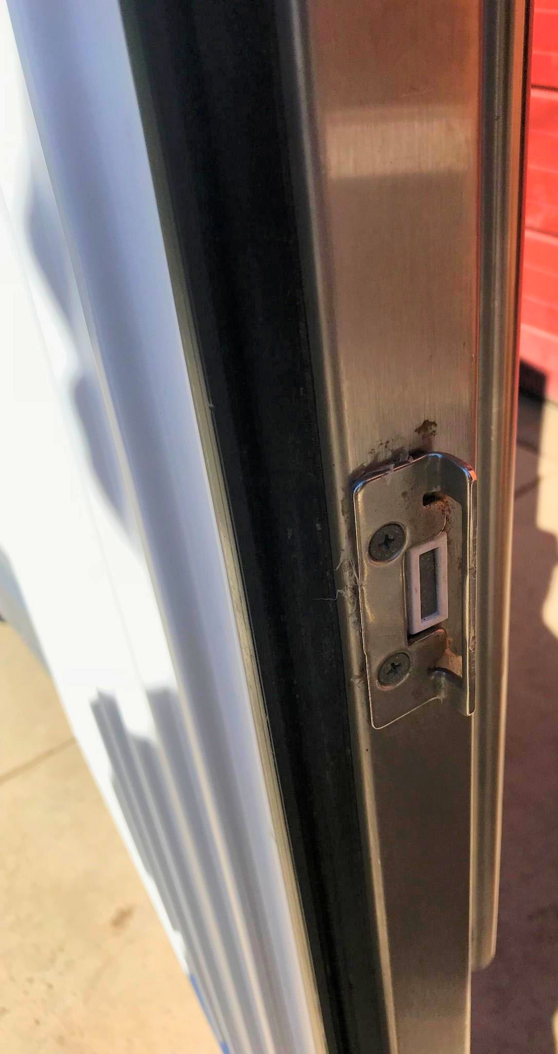 KELVINATOR KFS220RHY0 22'CUBIC FEET COMMERCIAL LAB FREEZER TESTED 100% FREESHIP