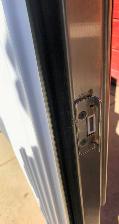 KELVINATOR KFS220RHY0 22'CUBIC FEET COMMERCIAL LAB FREEZER TESTED 100% FREESHIP