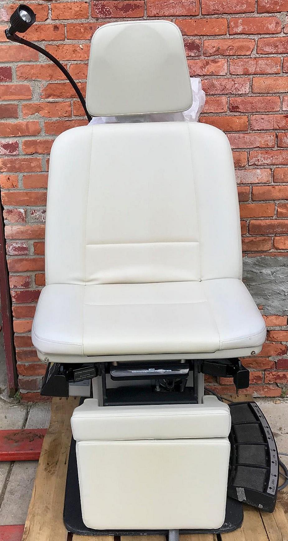 MIDMARK RITTER 411 HI-LO POWER PATIENT EXAM TABLE GYNECOLOGY REMOTE WATCH VIDEO