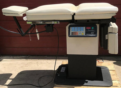 MIDMARK RITTER 411 HI-LO POWER PATIENT EXAM TABLE GYNECOLOGY REMOTE WATCH VIDEO