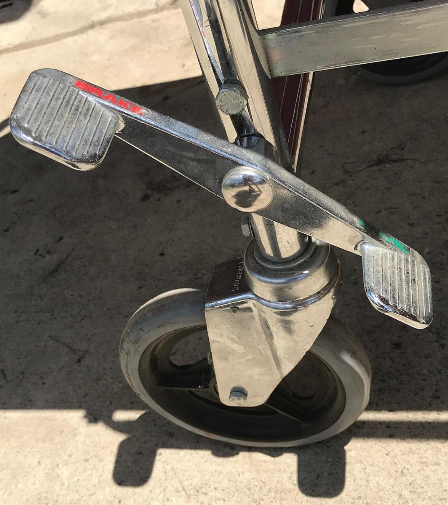 GENDRON FOLDING HOSPITAL EMERGENCY TRANSPORT GURNEY STRETCHER MODEL 600 FREESHIP