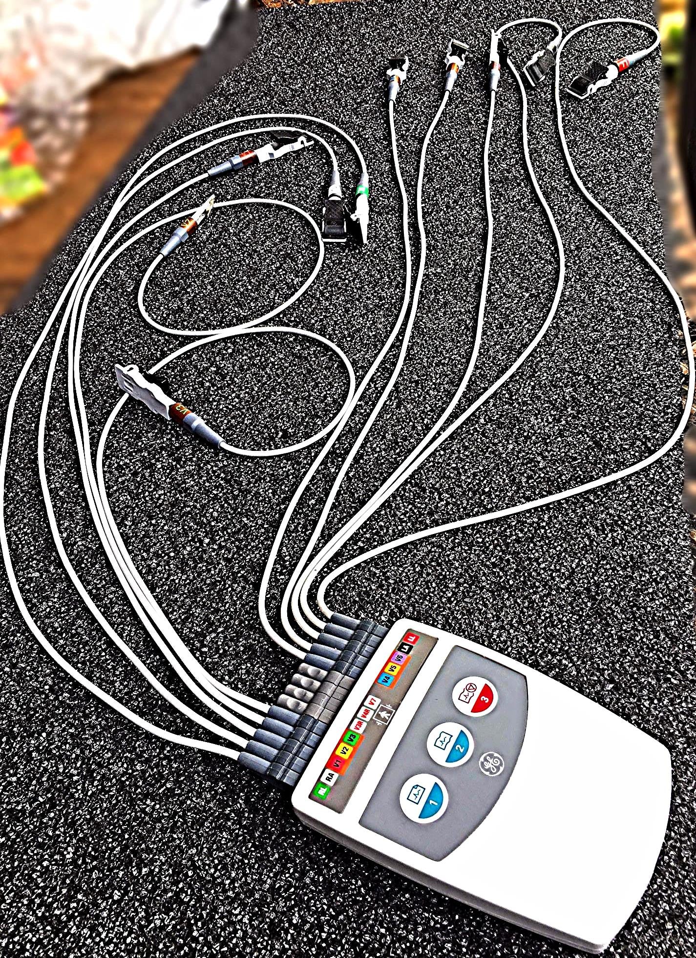 COMPLETE GE MARQUETTE MAC 5000 & SOFTWARE LEADS RESTING ECG EKG SYSTEM FREE SHIP