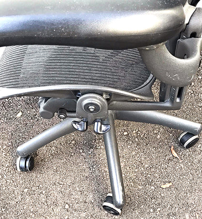 SET OF 4 HERMAN MILLER AERO CHAIRs BLACK Size B Chadwick & Bill Stumpf FREE SHIP