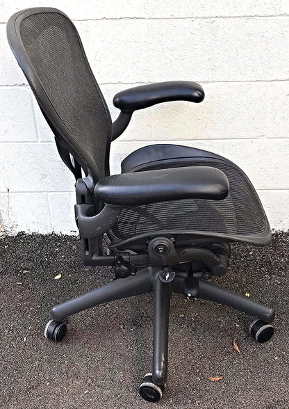 SET OF 4 HERMAN MILLER AERO CHAIRs BLACK Size B Chadwick & Bill Stumpf FREE SHIP