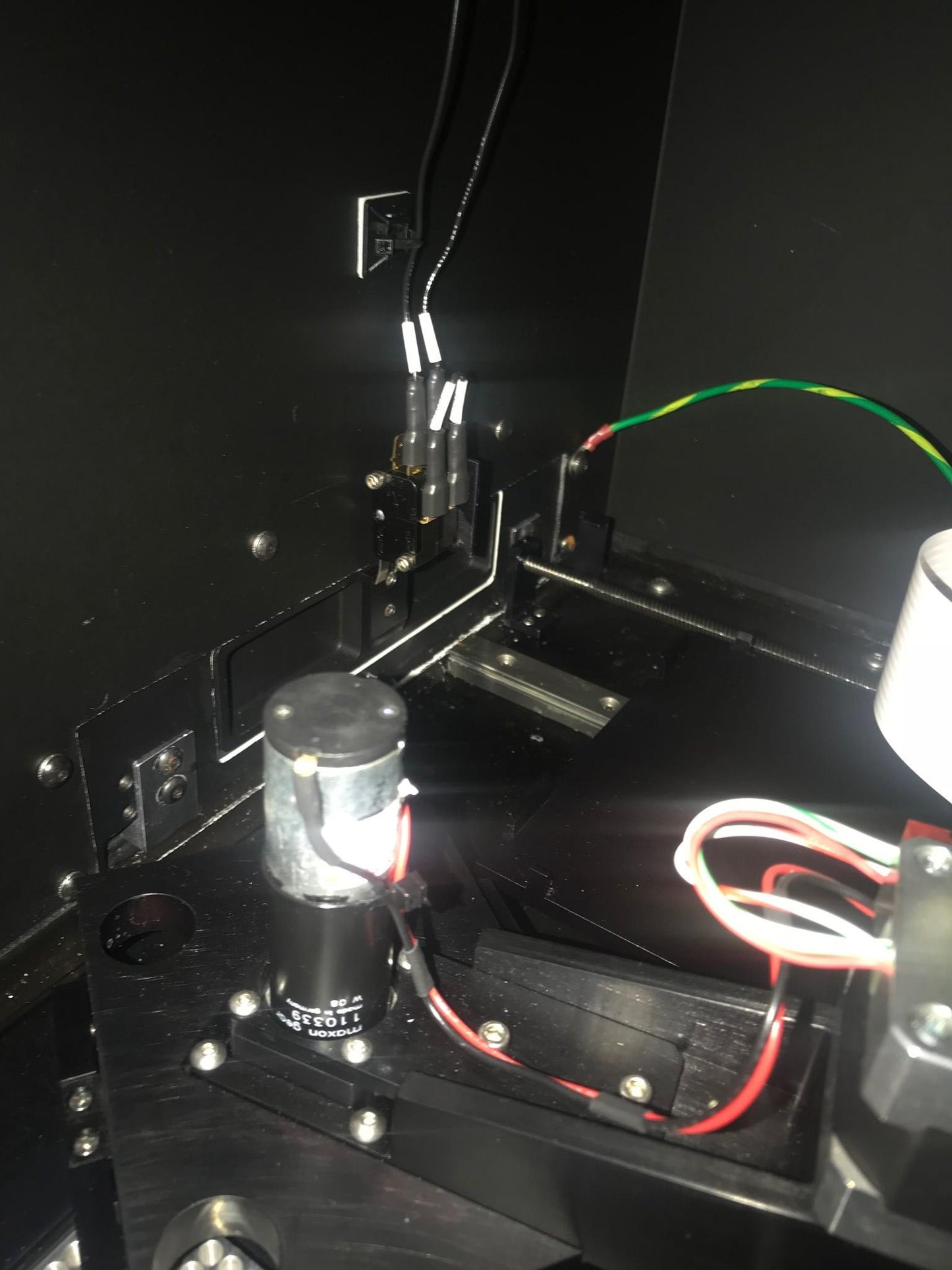 HAMAMATSU LIGHTNINCURE LC8 THERMOFLUOR 384 FLUORESCENCE MICROPLATE READER LENOVO