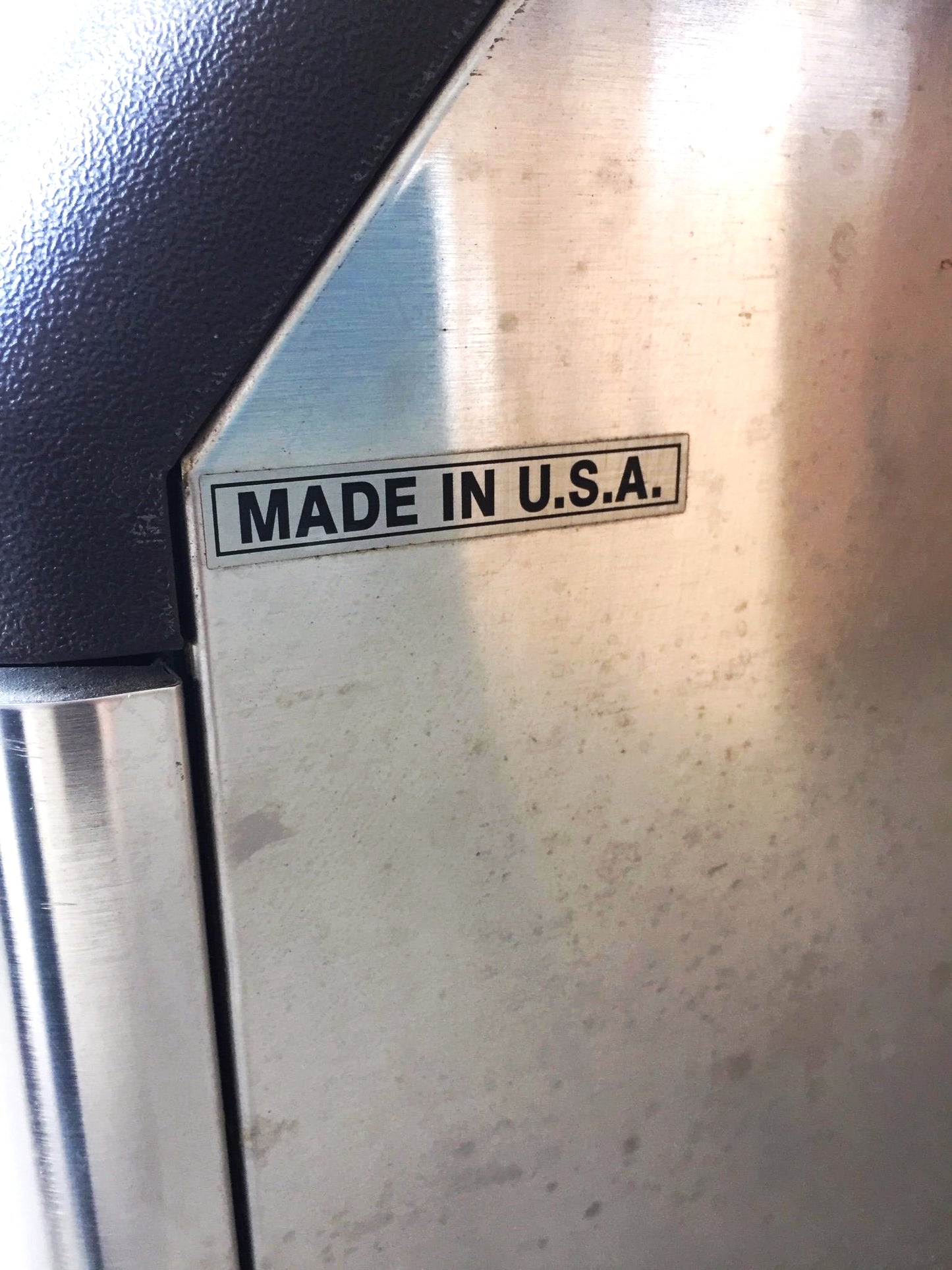 MANITOWOC QY0134A UNDERCOUNTER 140lbsDay HALF DICE AIR COOLED ICE MAKER FREESHIP