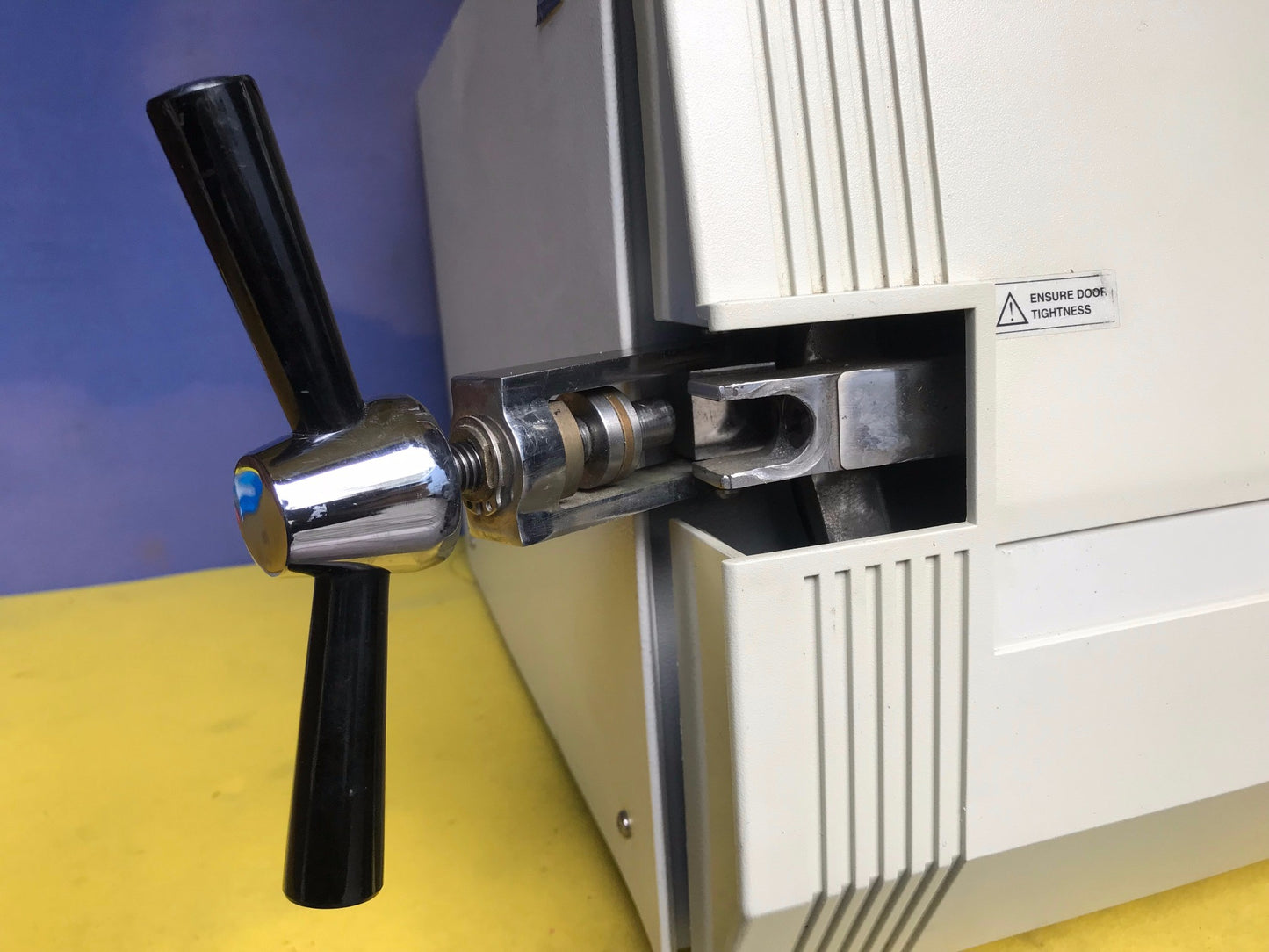 TUTTNAUER 2540M MANUAL AUTOCLAVE BENCHTOP STERILIZER 23Liter WATCHVIDEO FREESHIP