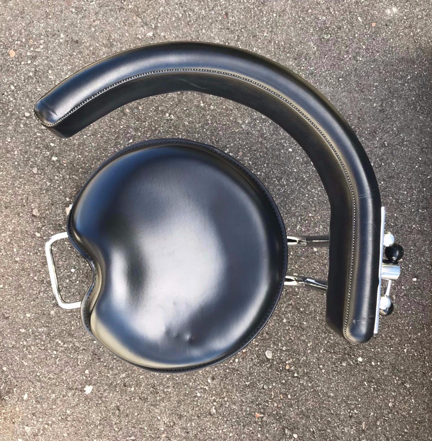 RELIANCE SADDLE SEAT 548 HYDRAULIC SURGERY DENTAL EXAM TATOO OFFICE STOOL