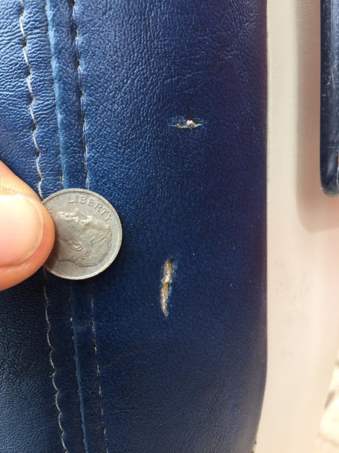 BOYD S-261 DENTAL EXAM HILO POWER CHAIR PERFECT PLUS FOOT HAND REMOTE WATCHVIDEO