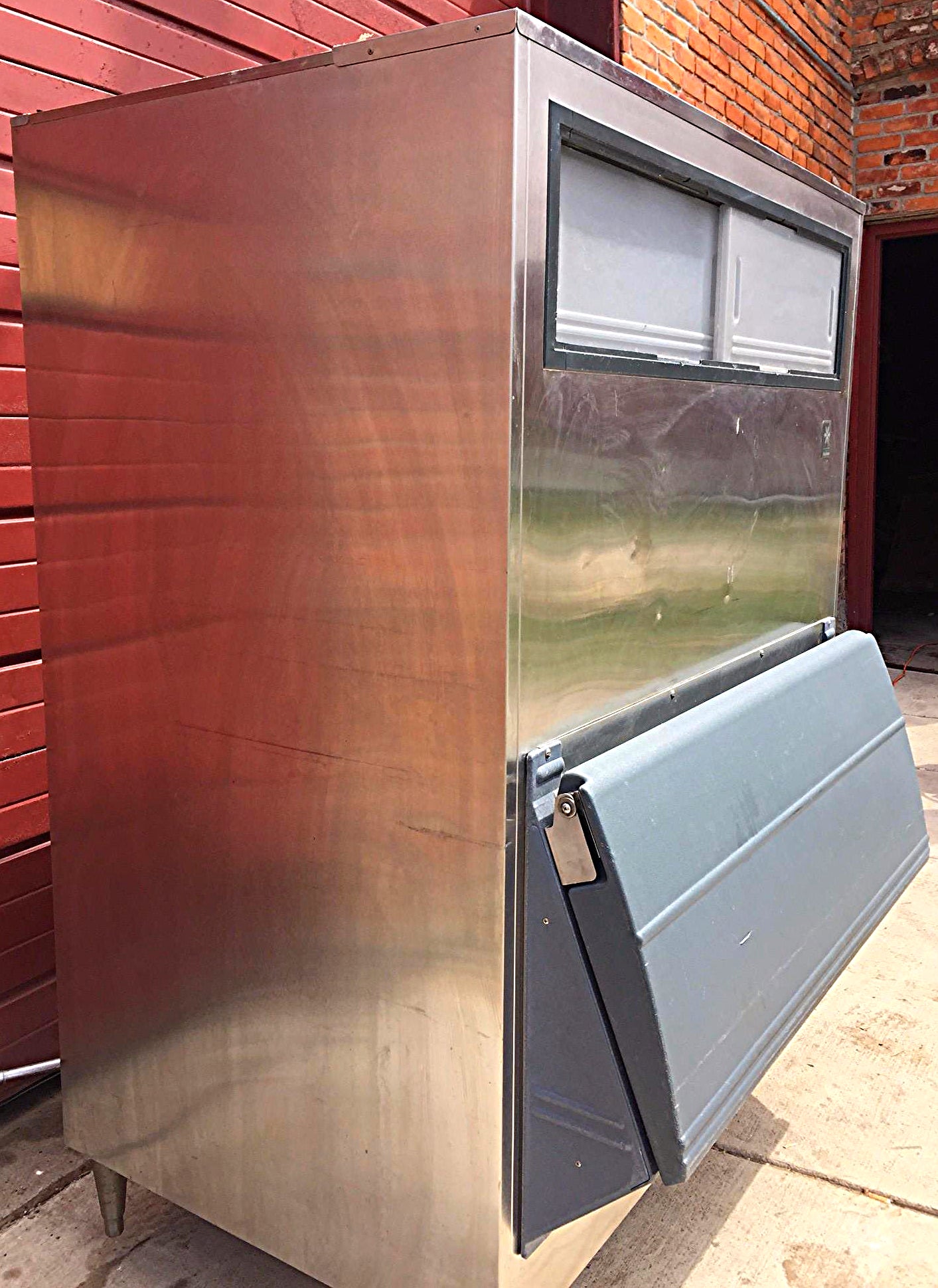 MANITOWOC LARGE 48" ICE STORAGE BIN MODEL F1300 1320 lb Capacity FREE SHIP