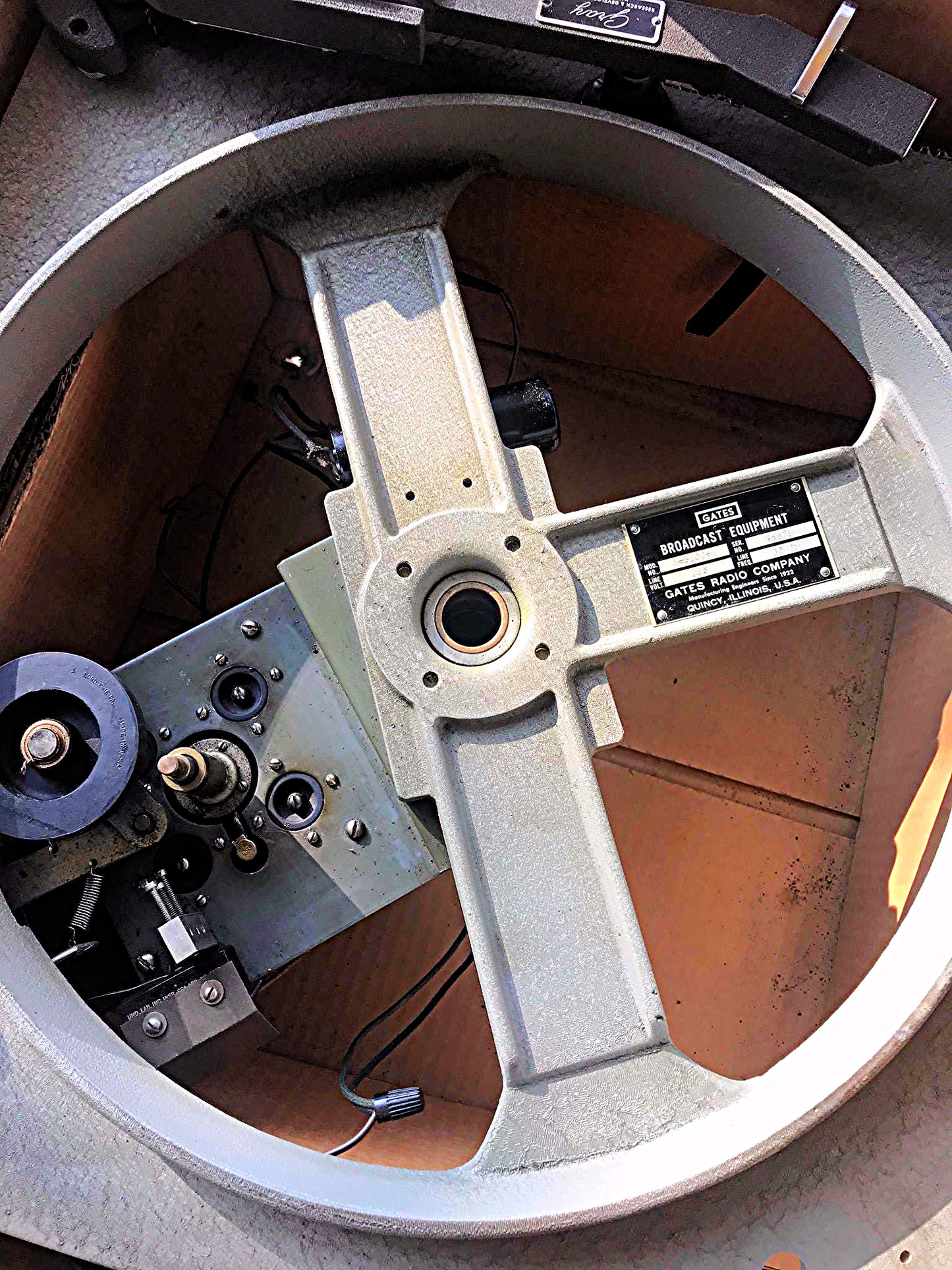 RARE GATES M-5100-A TURNTABLE TWO 16" GRAY RESEARCH 106-SP TONEARM TRANSCRIPTION