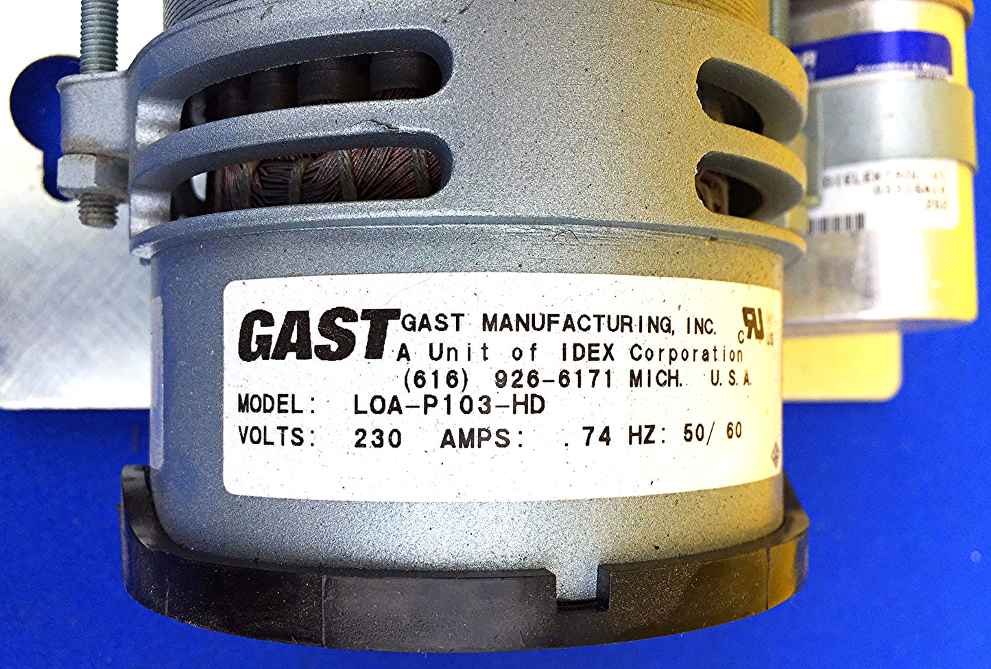 GAST LOA-P103-HD OIL LESS ROCKING PISTON .83cfm VACUUM PUMP newoutbox FREESHIP