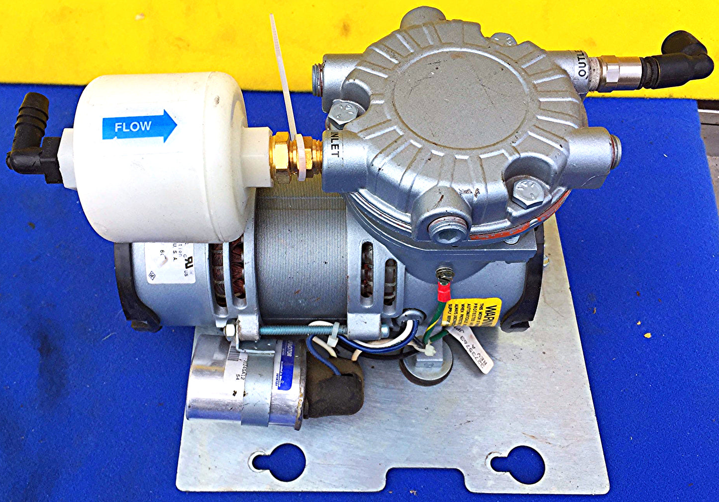 GAST LOA-P103-HD OIL LESS ROCKING PISTON .83cfm VACUUM PUMP newoutbox FREESHIP