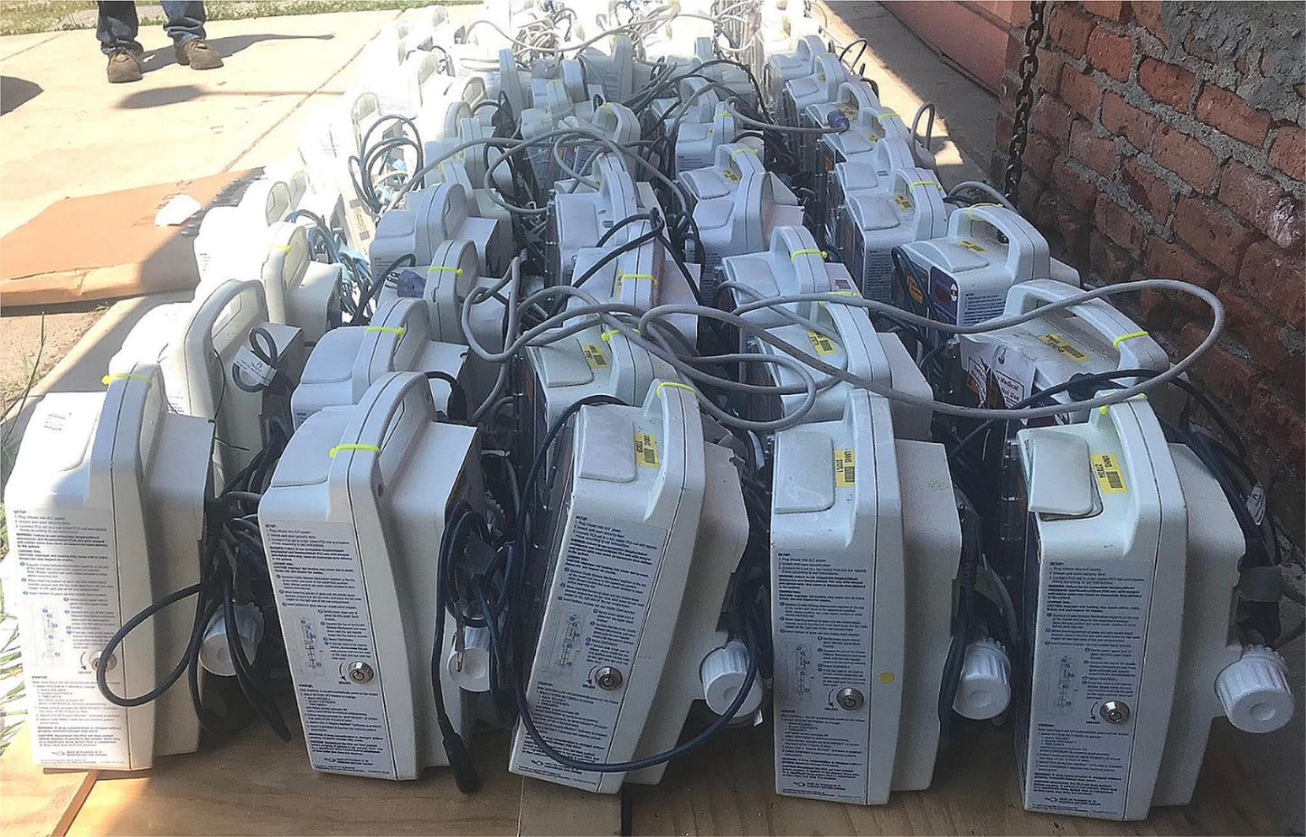 LOT 75 HOSPIRA LifeCare PCA™ FAMILY Infusion SysteM (23 with KEYS) FREE USA SHIP