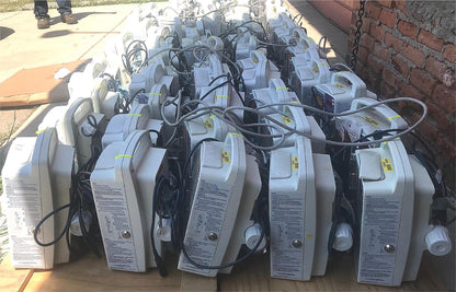 LOT 75 HOSPIRA LifeCare PCA™ FAMILY Infusion SysteM (23 with KEYS) FREE USA SHIP