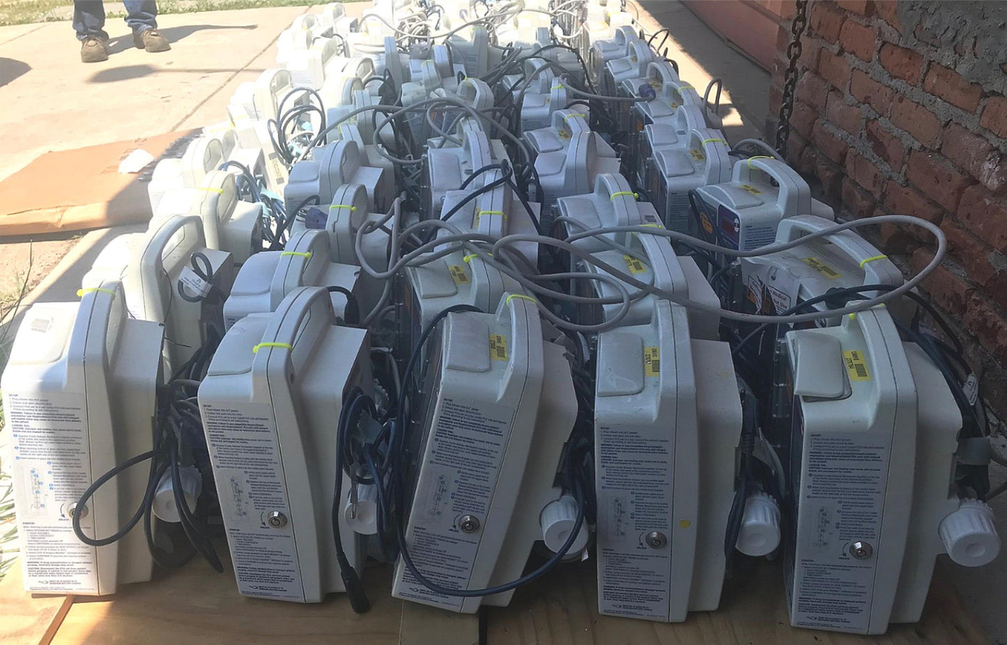 LOT 75 HOSPIRA LifeCare PCA™ FAMILY Infusion SysteM (23 with KEYS) FREE USA SHIP