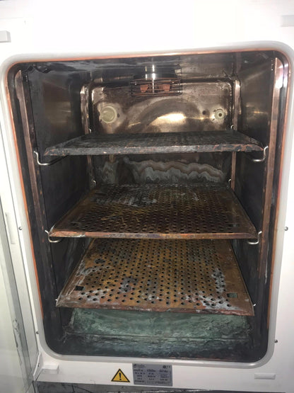 HERA CELL 240 CO2 INCUBATOR by HERAEUS with COPPER TRAYS on Wheels Cart