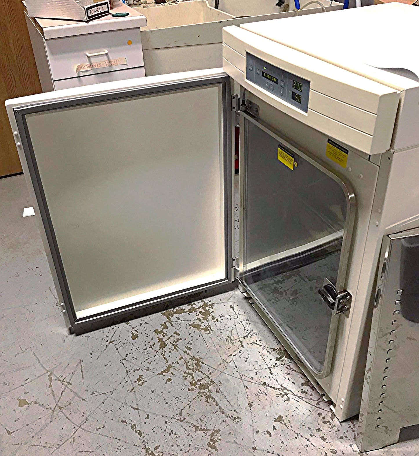 FORMA 3110 CO2 JACKETED INCUBATOR REFURBISHED WARRANTY Watch Video FREE SHIP
