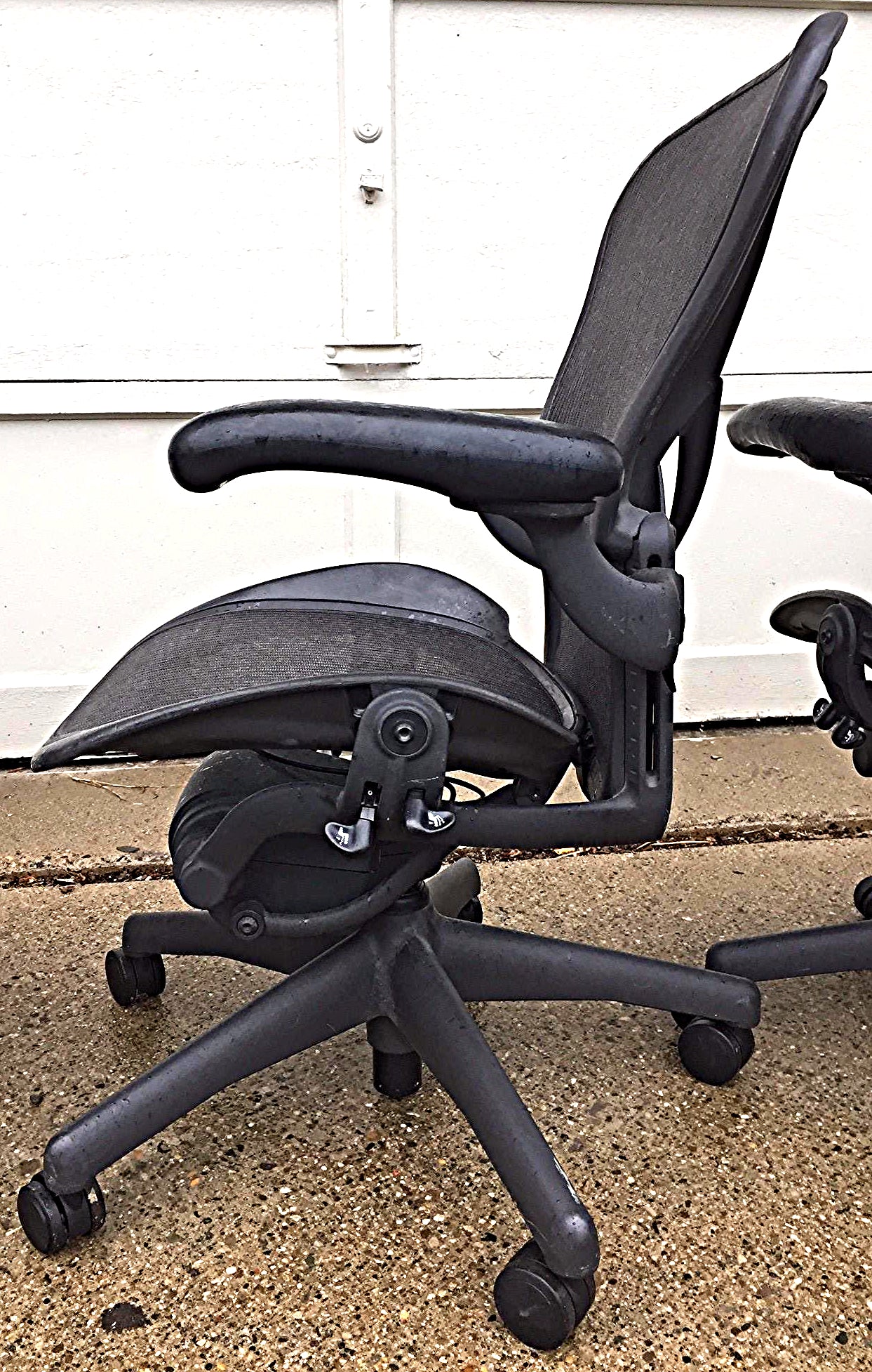 SET OF 4 HERMAN MILLER AERO CHAIRs BLACK Size B Chadwick & Bill Stumpf FREE SHIP