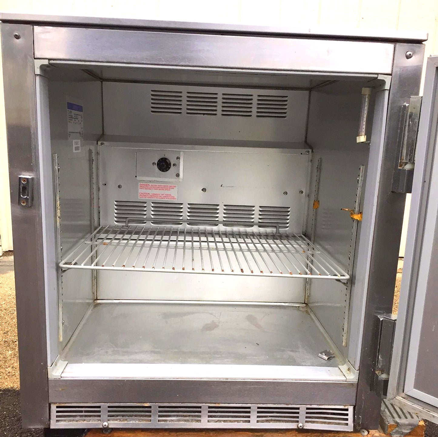 BEVERAGE AIR UCR27A COMMERCIAL KITCHEN REFRIGERATOR WORKING PERFECTLY FREE SHIP