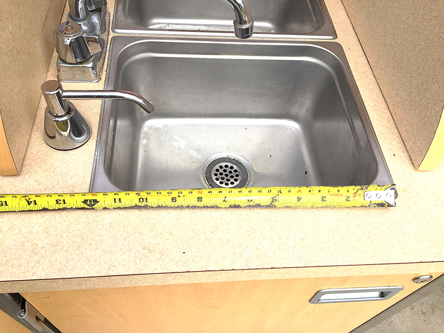 CORE CONCEPTS KIOSK 116" W x 34" D FREE SHIP