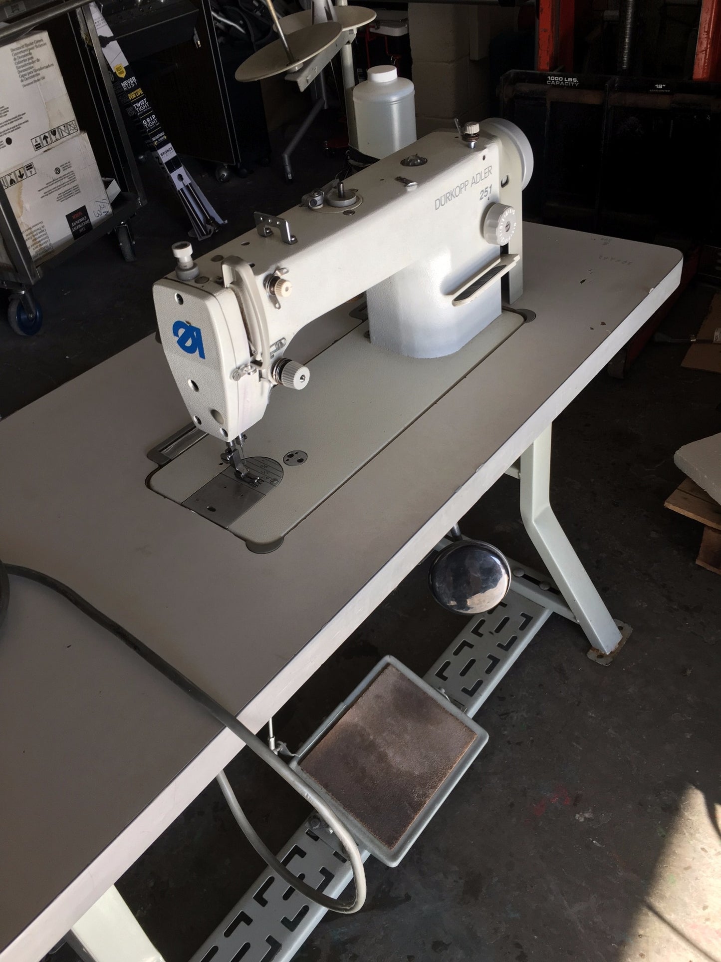 DURKOPP ADLER 251 PROFESSIONAL SEWING MACHINE LOCKSTITCH WATCH VIDEO FREESHIP