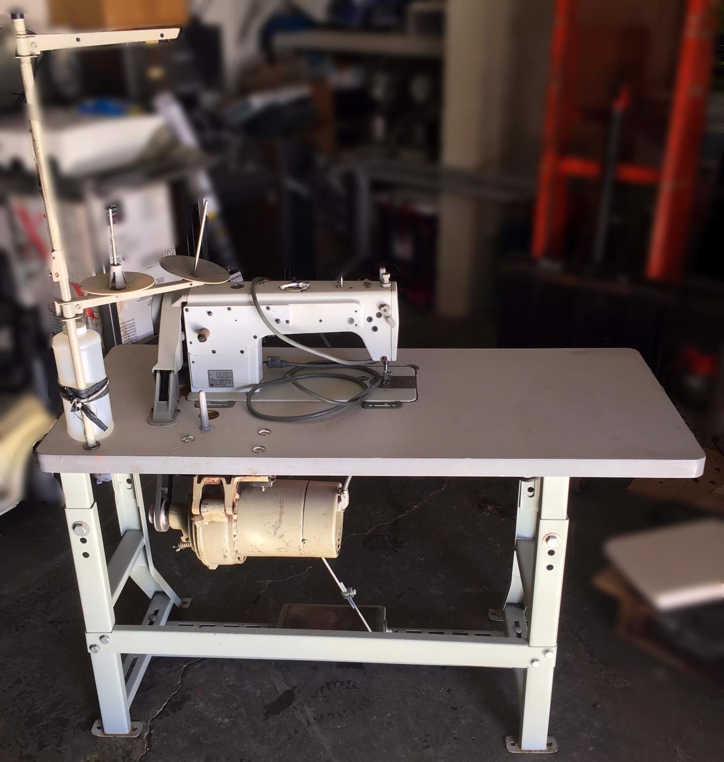 DURKOPP ADLER 251 PROFESSIONAL SEWING MACHINE LOCKSTITCH WATCH VIDEO FREESHIP