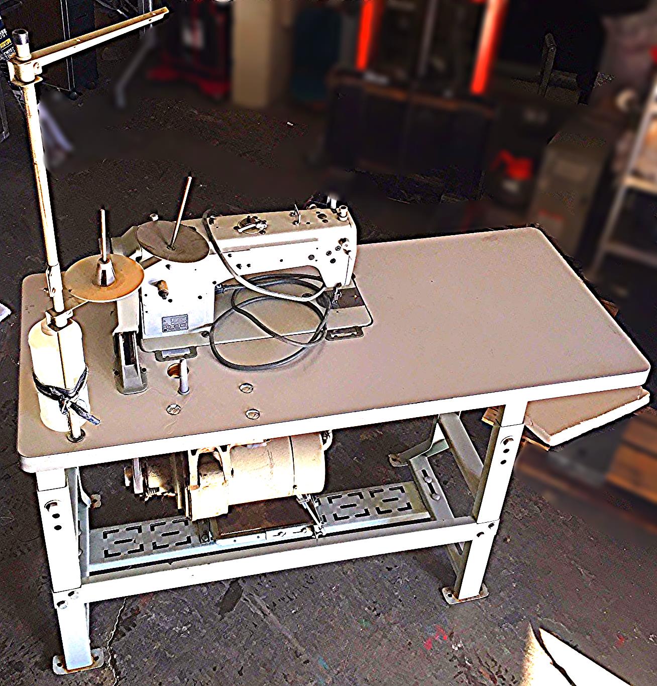 DURKOPP ADLER 251 PROFESSIONAL SEWING MACHINE LOCKSTITCH WATCH VIDEO FREESHIP