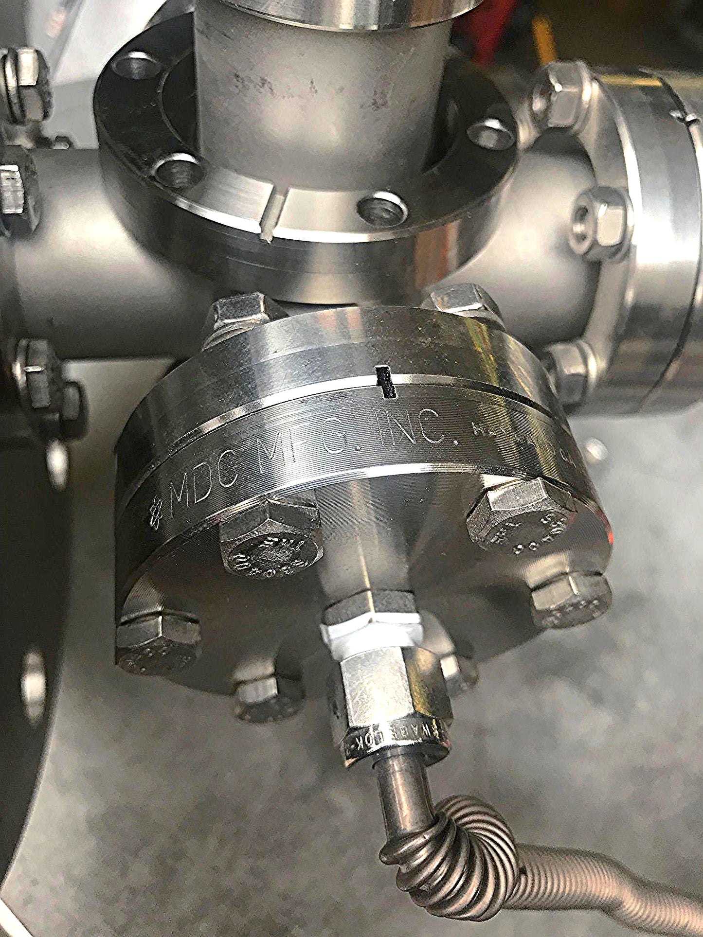 VARIAN MDC HAYWARD HPS DI HIGH VACUUM 6SIX WAY CONNECTOR with 9" PIPE END COVER