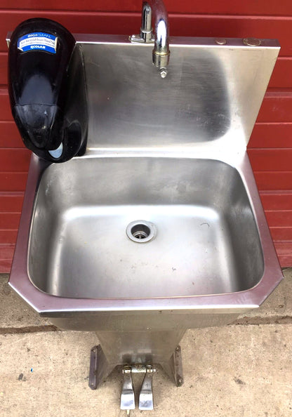 COLUMBIA 501 HANDS FREE HOT COLD FOOT OPERATED KITCHEN RESTAURANT SINK FREE SHIP