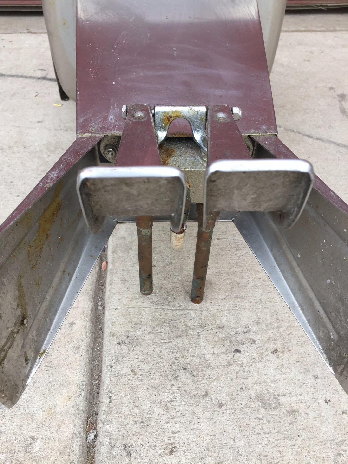 COLUMBIA 501 HANDS FREE HOT COLD FOOT OPERATED KITCHEN RESTAURANT SINK FREE SHIP