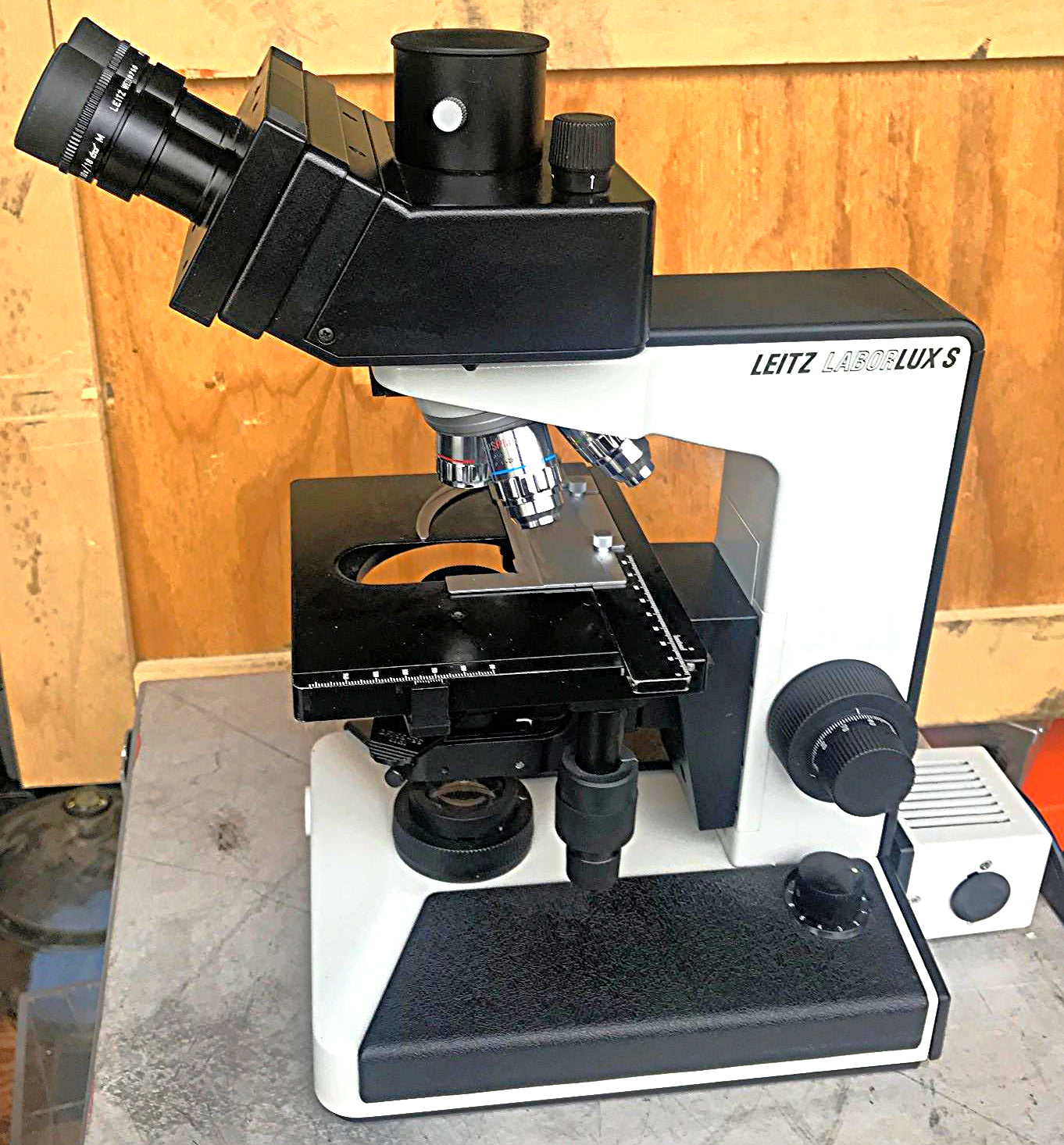 LEICA LEITZ LABORLUX S PHASE CONTRAST MICROSCOPE STAGE 4 OBJECTIVES WATCH VIDEO