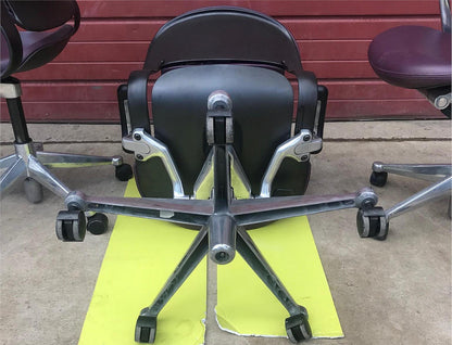 6 HERMAN MILLER EQUA FAUX LEATHER SWIVEL OFFICE ARMCHAIR CONTEMPORARY MODERN