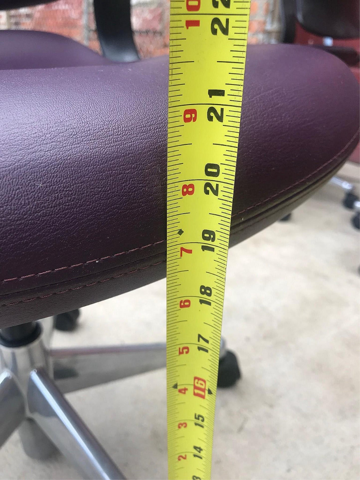 6 HERMAN MILLER EQUA FAUX LEATHER SWIVEL OFFICE ARMCHAIR CONTEMPORARY MODERN