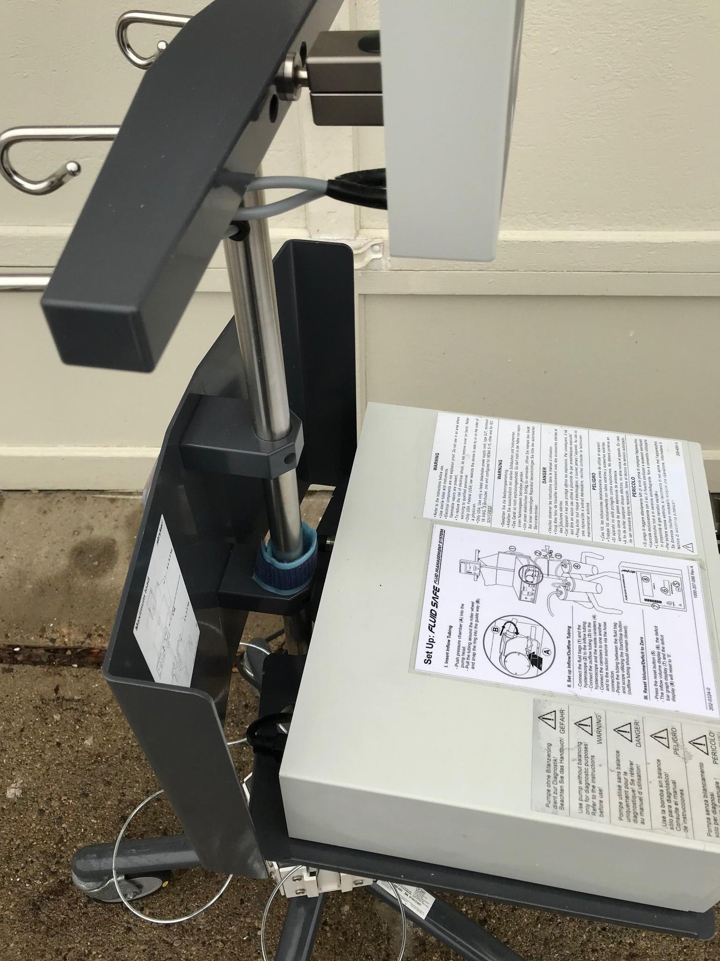 STRYKER 502-000-001/H111 FLUID SAFE MANAGEMENT PUMP SYSTEM 502000-002 WatchVIDEO