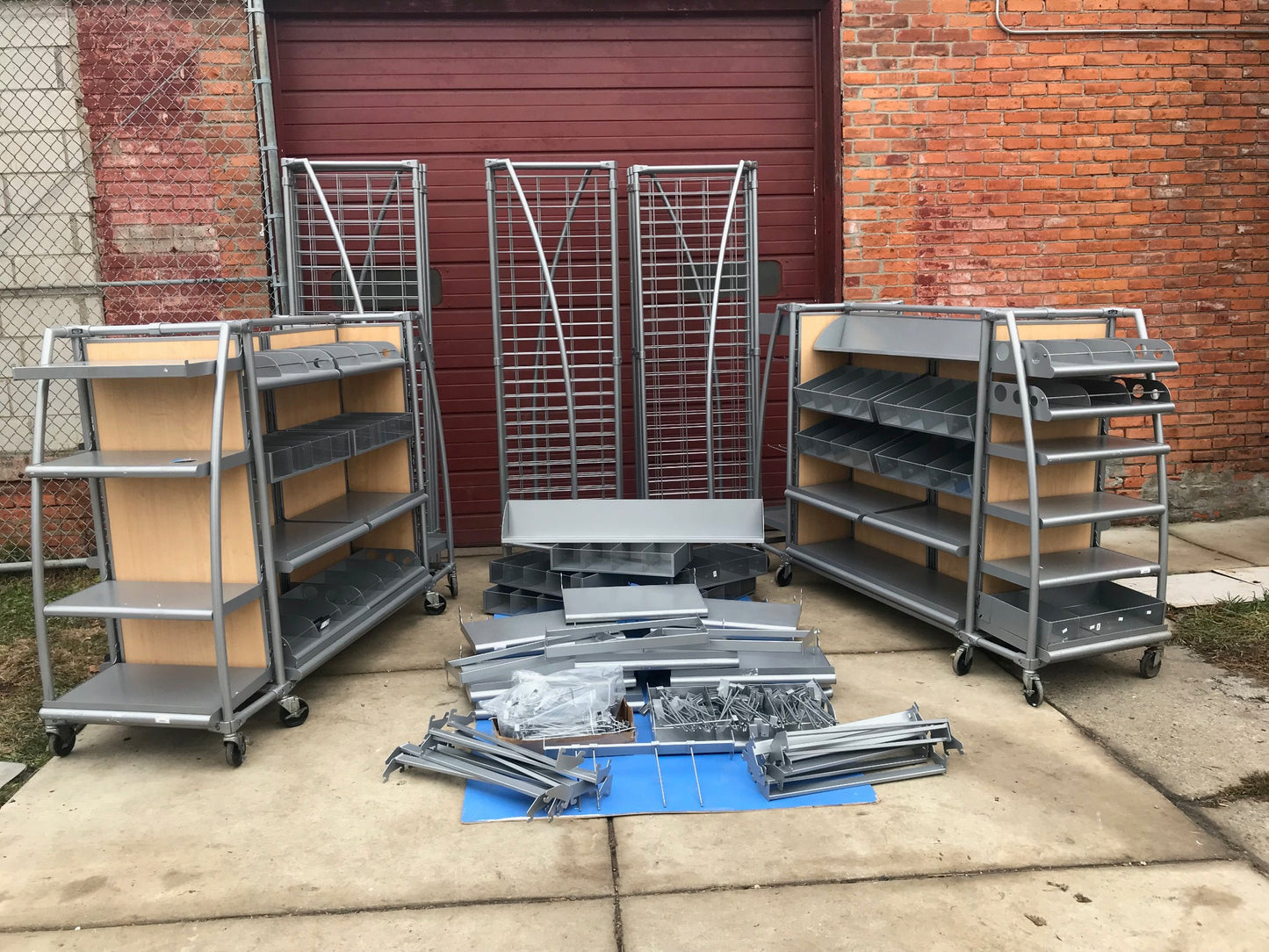 ARAMARK MERCHANDISER STORE DELI RETAIL RACK CART DISPLAY STAND SHOWCASE WatchVID