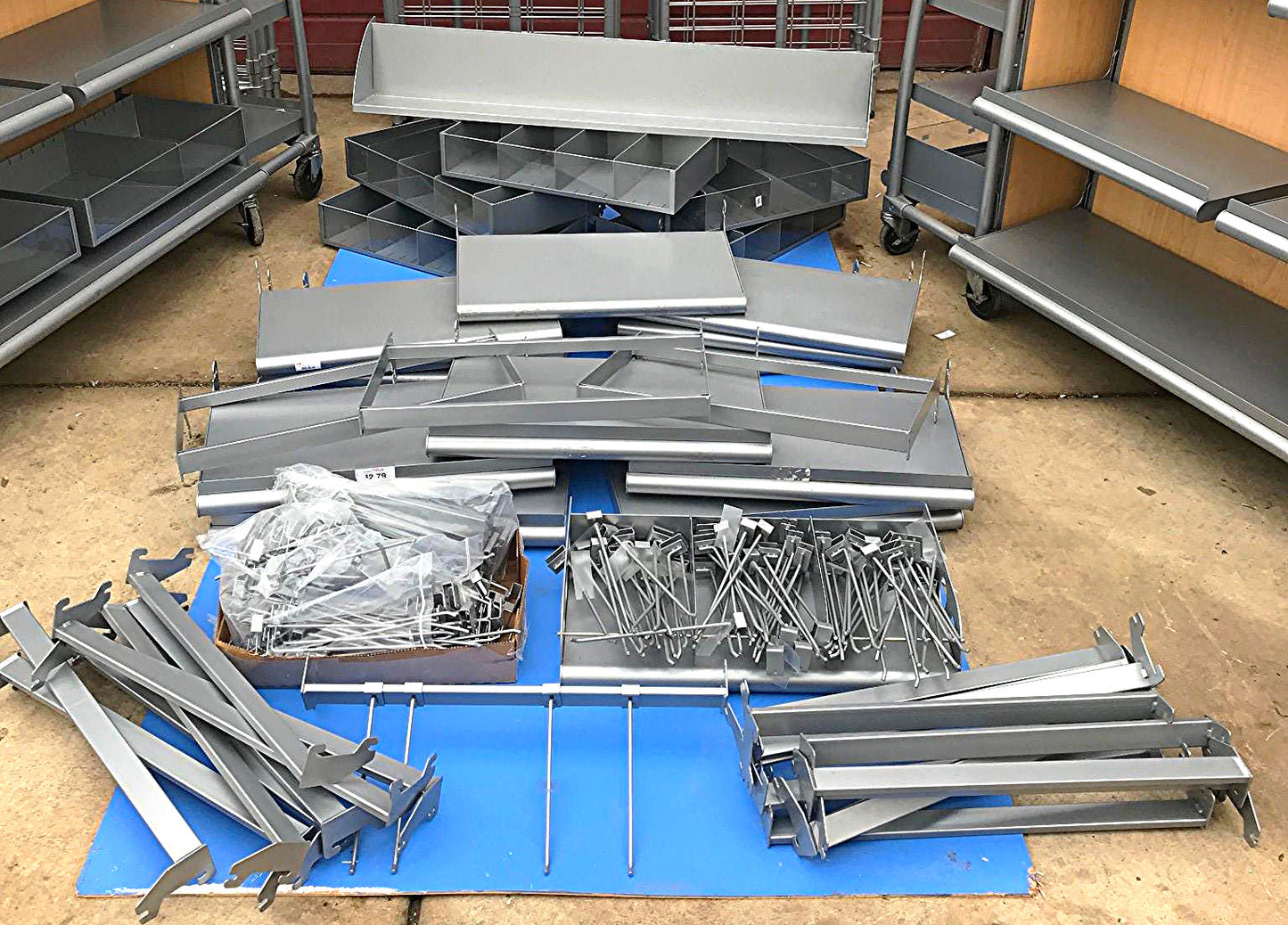 ARAMARK MERCHANDISER STORE DELI RETAIL RACK CART DISPLAY STAND SHOWCASE WatchVID